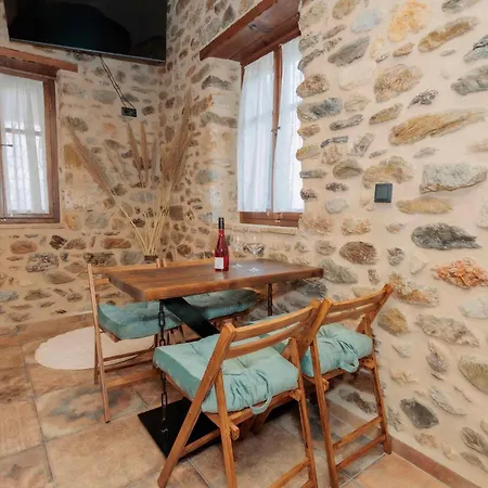 Panorama House Ferienhaus Mystras